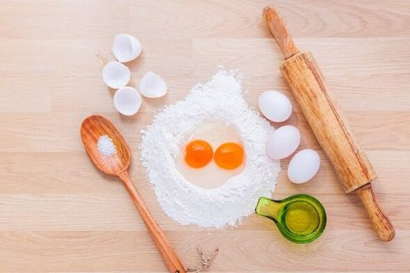 تحضير طبق لنظام غذائي يعتمد على البيض للتخلص من الوزن الزائد